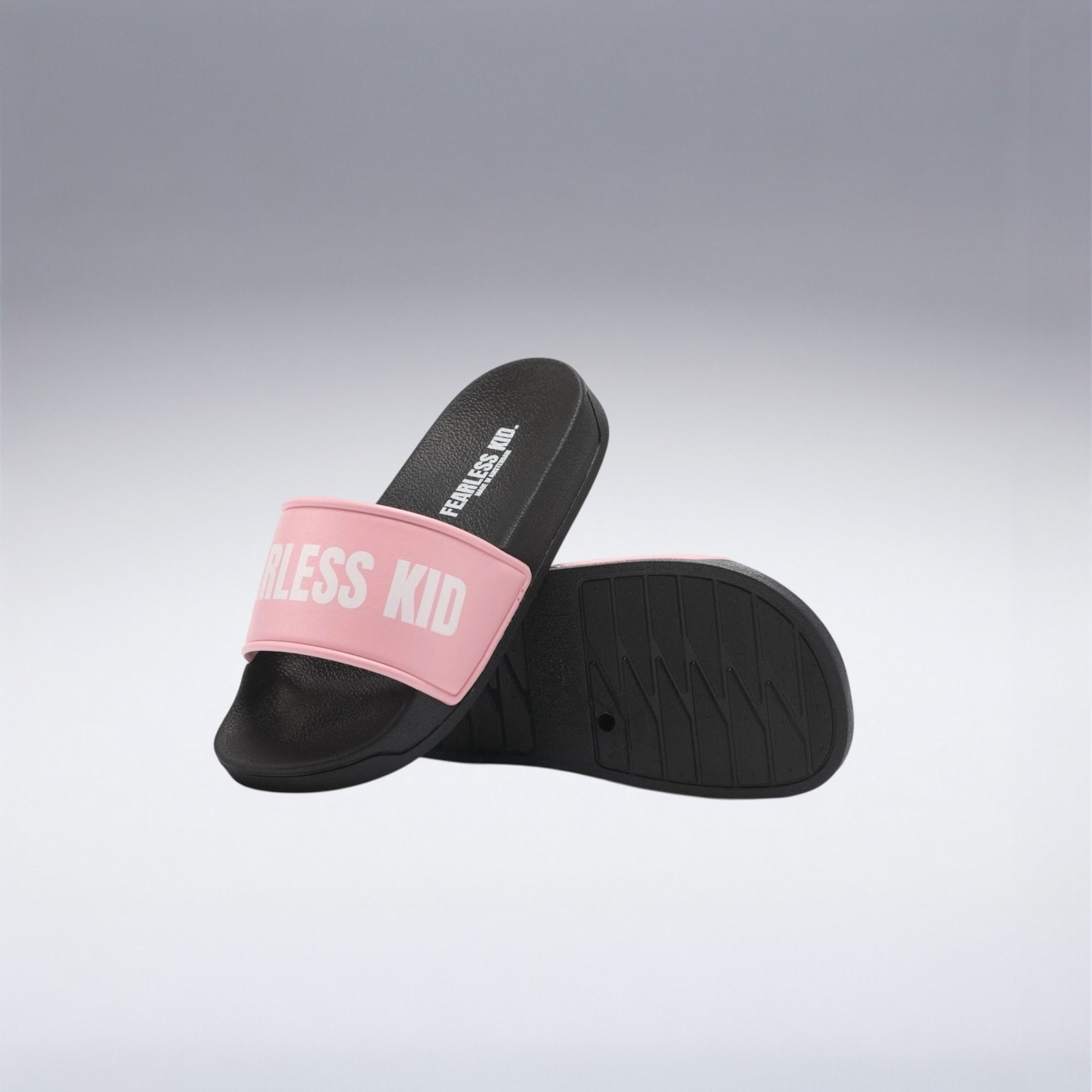 FEARLESS KID. Slides Pink