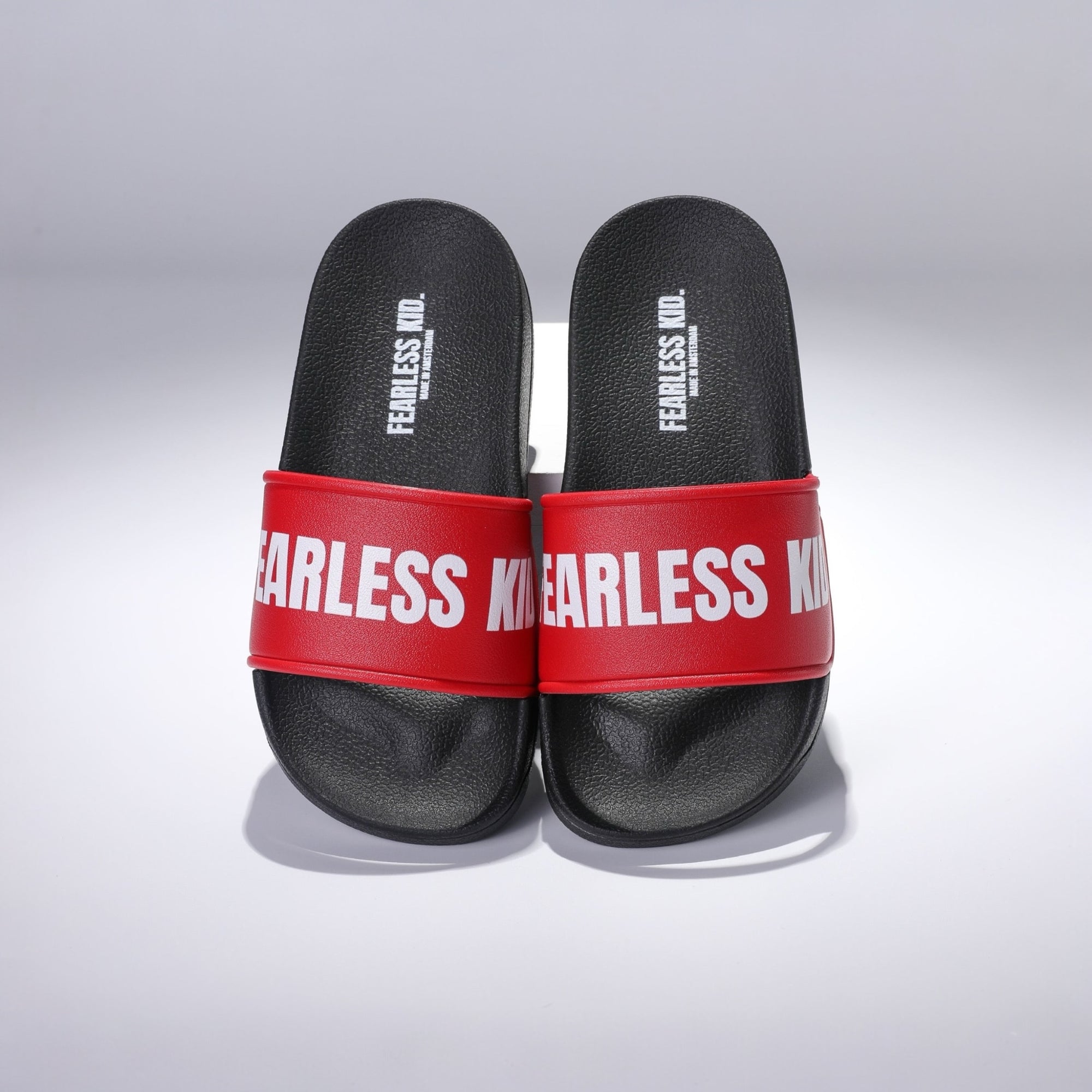 FEARLESS KID. Slides Red