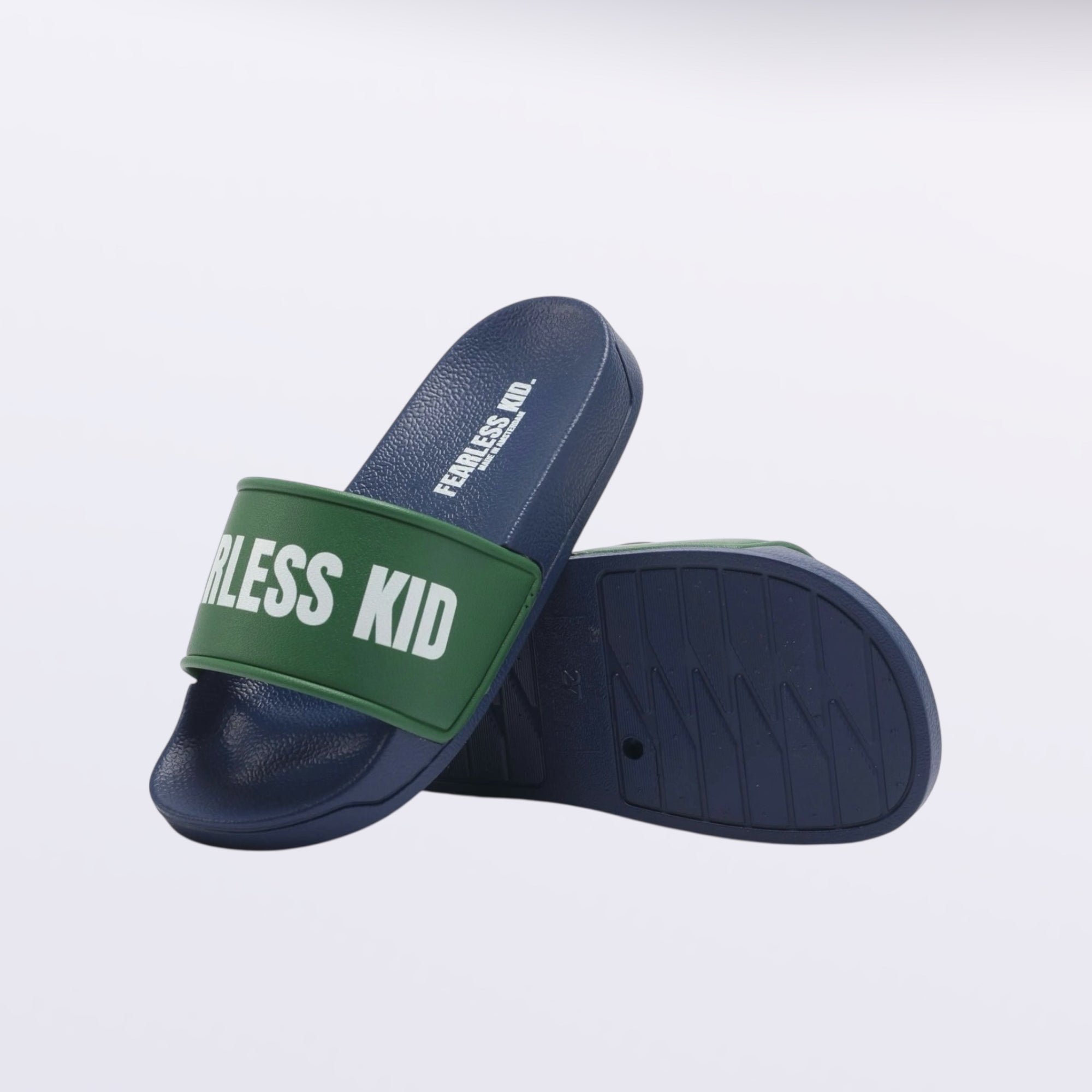 FEARLESS KID. Slides Blue/Green